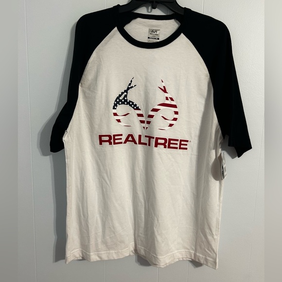 Men’s large Realtree Black and White Raglan t-shirt.NWT‎. Hurting shirt. - Picture 1 of 8